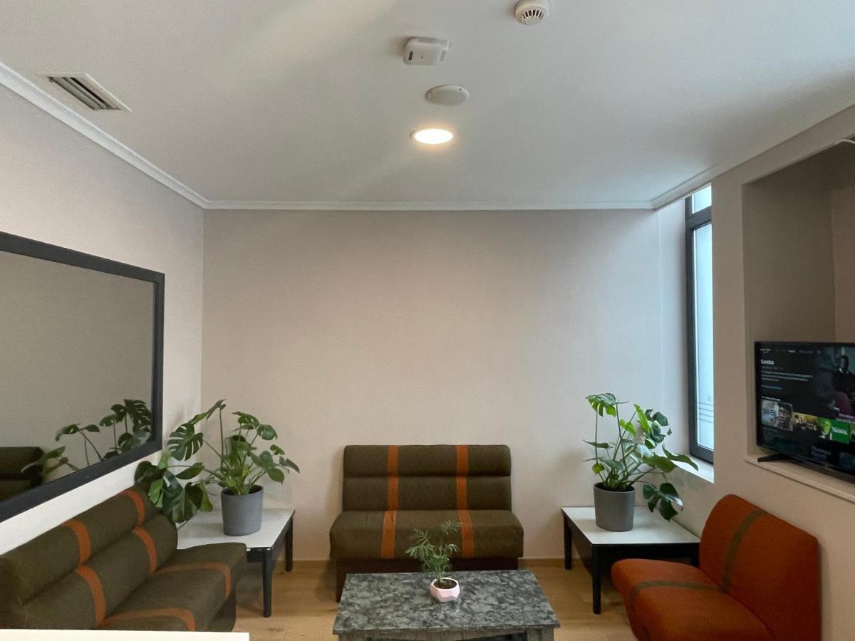 Hotel Continental Saint-Gilles Екстер'єр фото