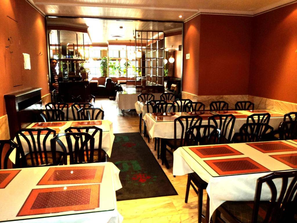 Hotel Continental Saint-Gilles Екстер'єр фото