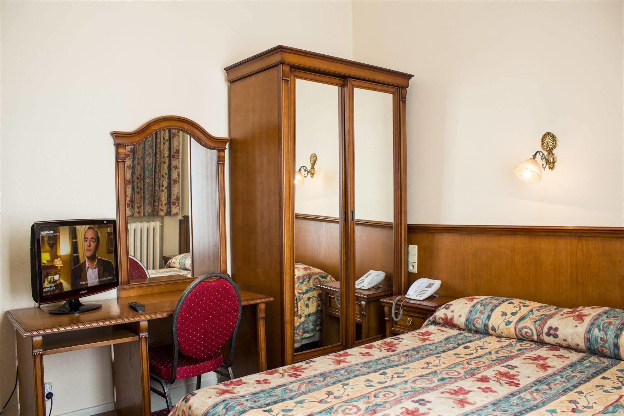 Hotel Continental Saint-Gilles Екстер'єр фото