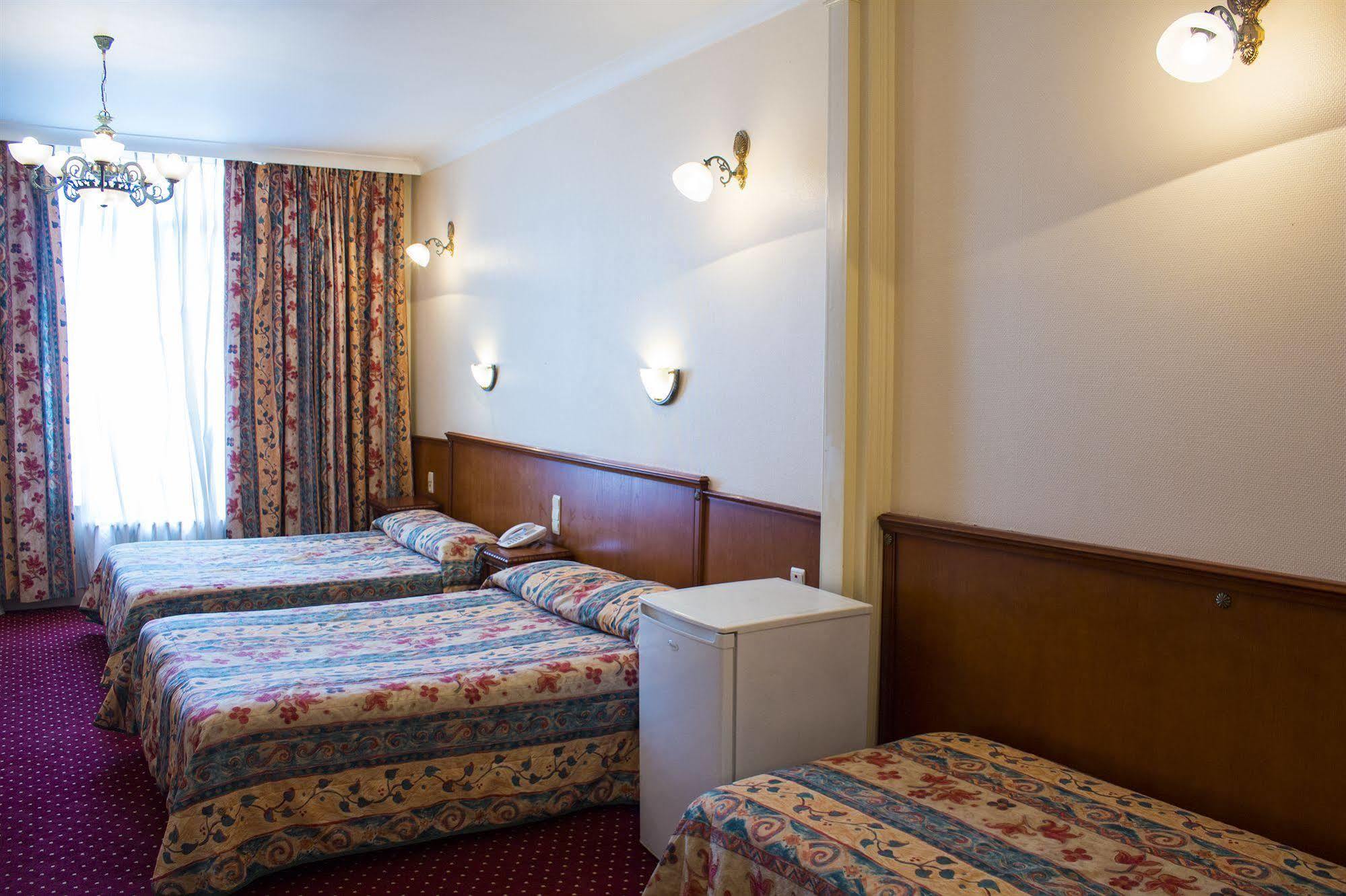 Hotel Continental Saint-Gilles Екстер'єр фото