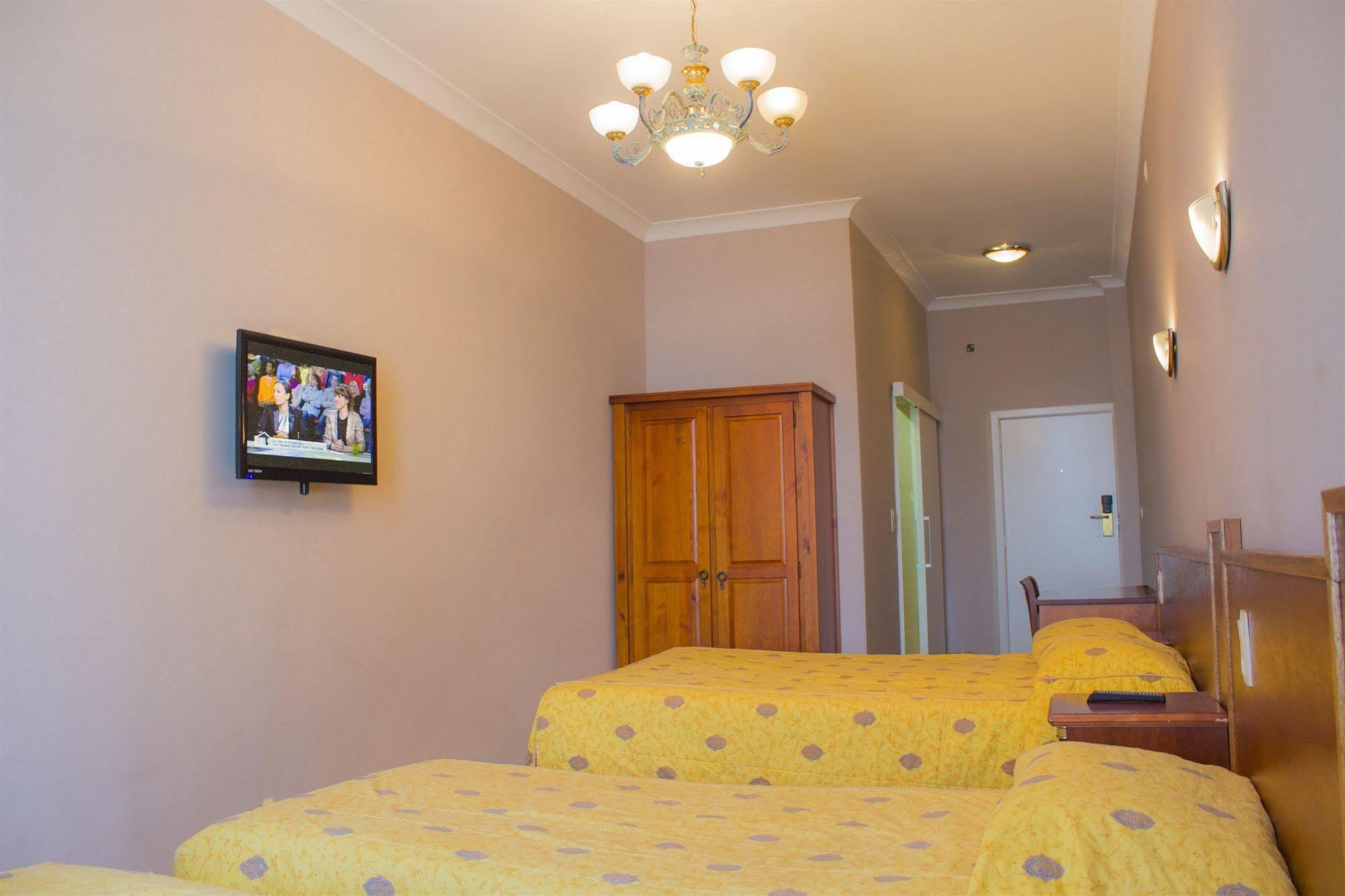 Hotel Continental Saint-Gilles Екстер'єр фото