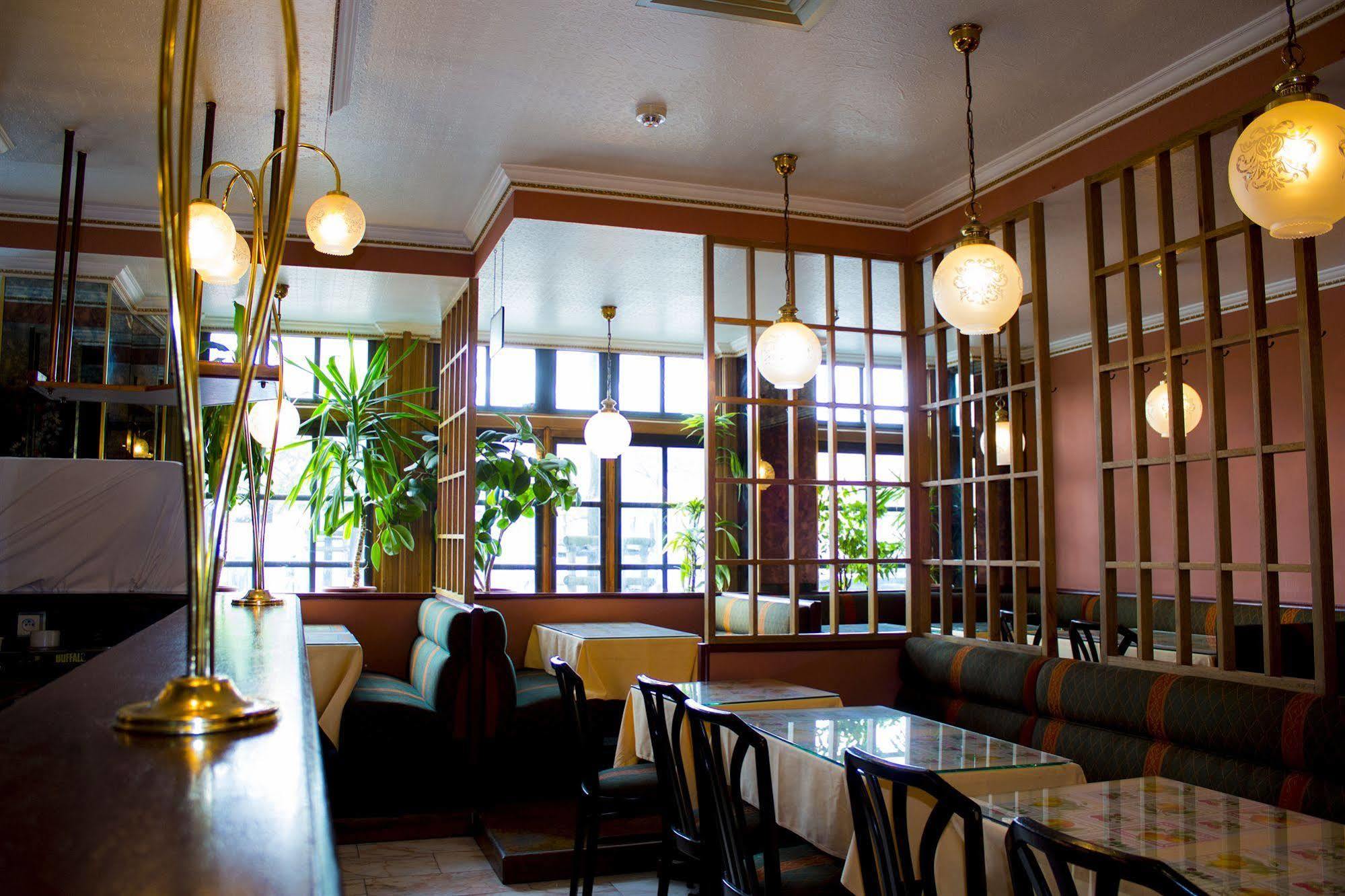 Hotel Continental Saint-Gilles Екстер'єр фото